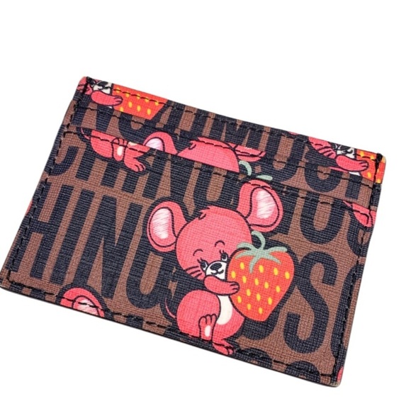 MOSCHINO - Illustrated Mouse 🍓- Cardholder Wallet- 4x2.75" 🐭💕✨ - Picture 1 of 3